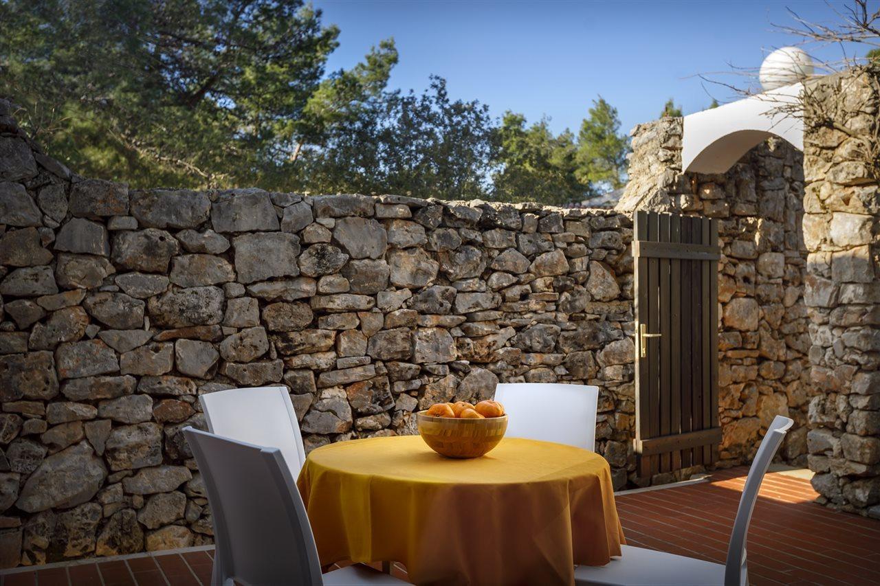 Trim Sunny Apartments By Valamar Stari Grad  Buitenkant foto