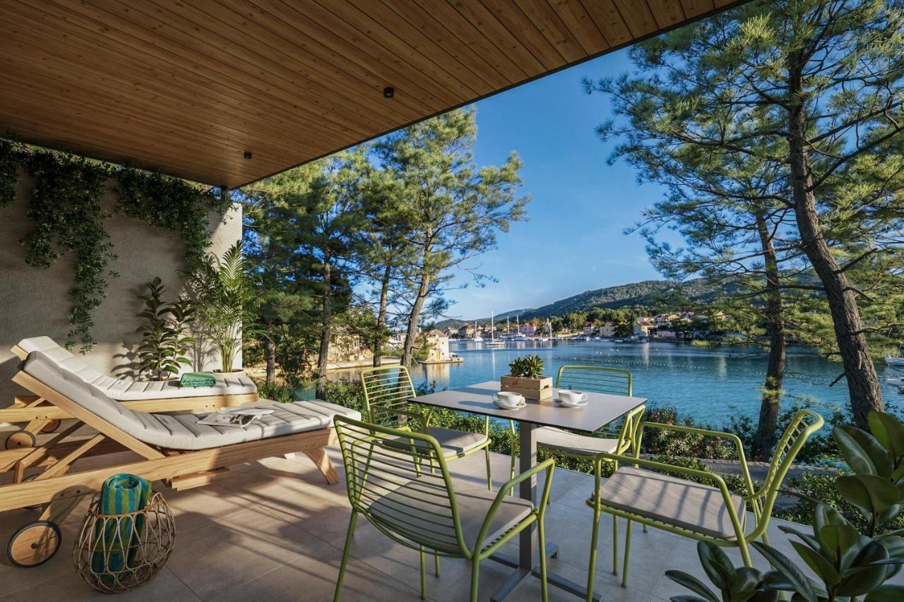 Trim Sunny Apartments By Valamar Stari Grad  Buitenkant foto